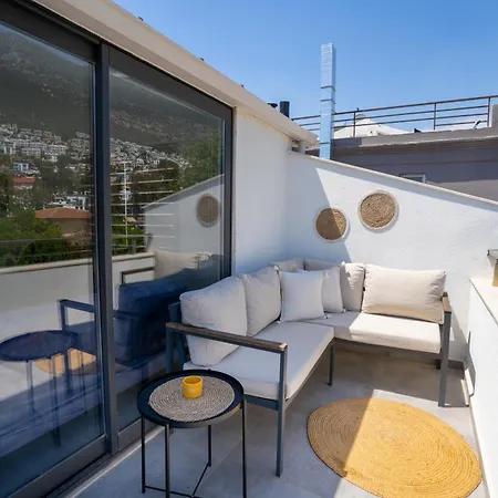Kaya Apartment *